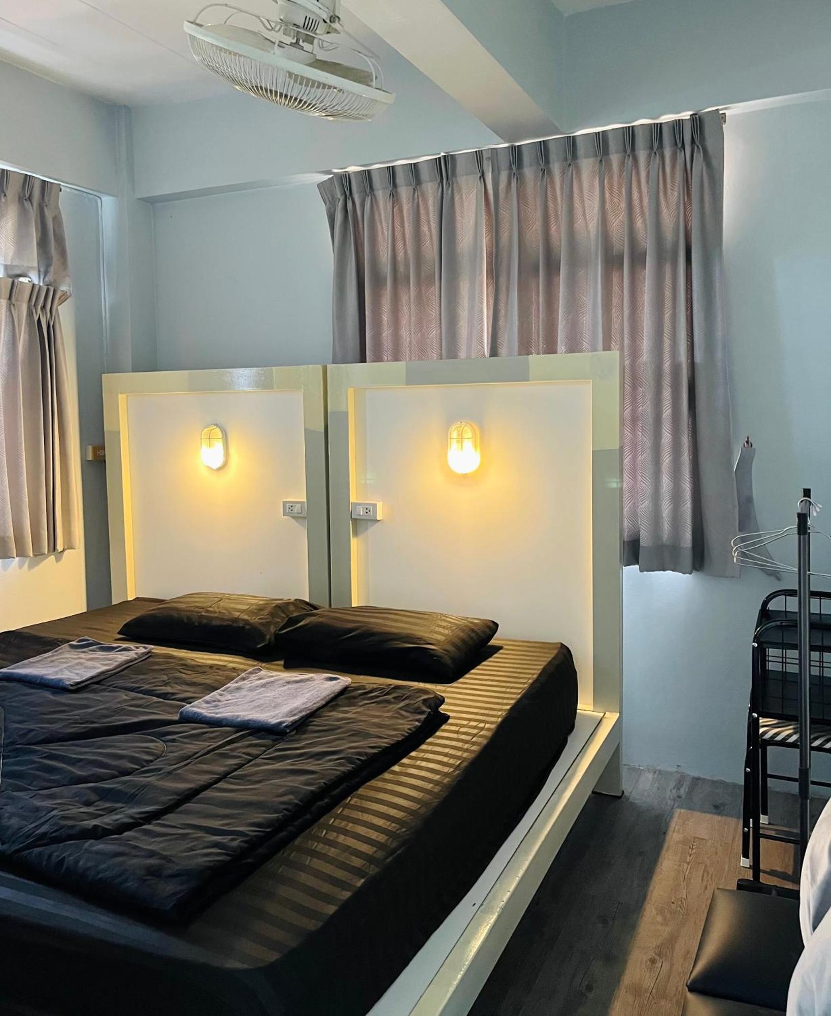 Patone Hostel Phra Nakhon Si Ayutthaya Exterior foto